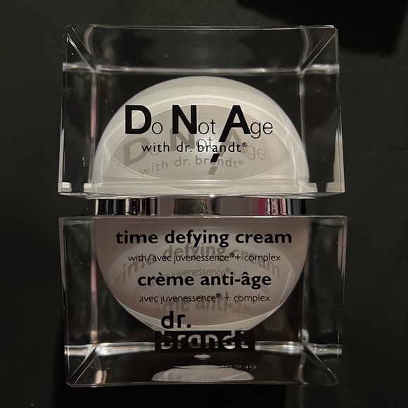 NEW IN BOX Dr. Brandt Skincare Do Not Age A Time Defying Cream - Picture 2 of 2